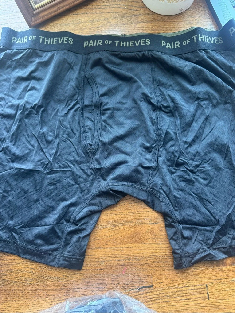 Men's Black Underwear Briefs 2 pack new in bag XL pair of thieves
